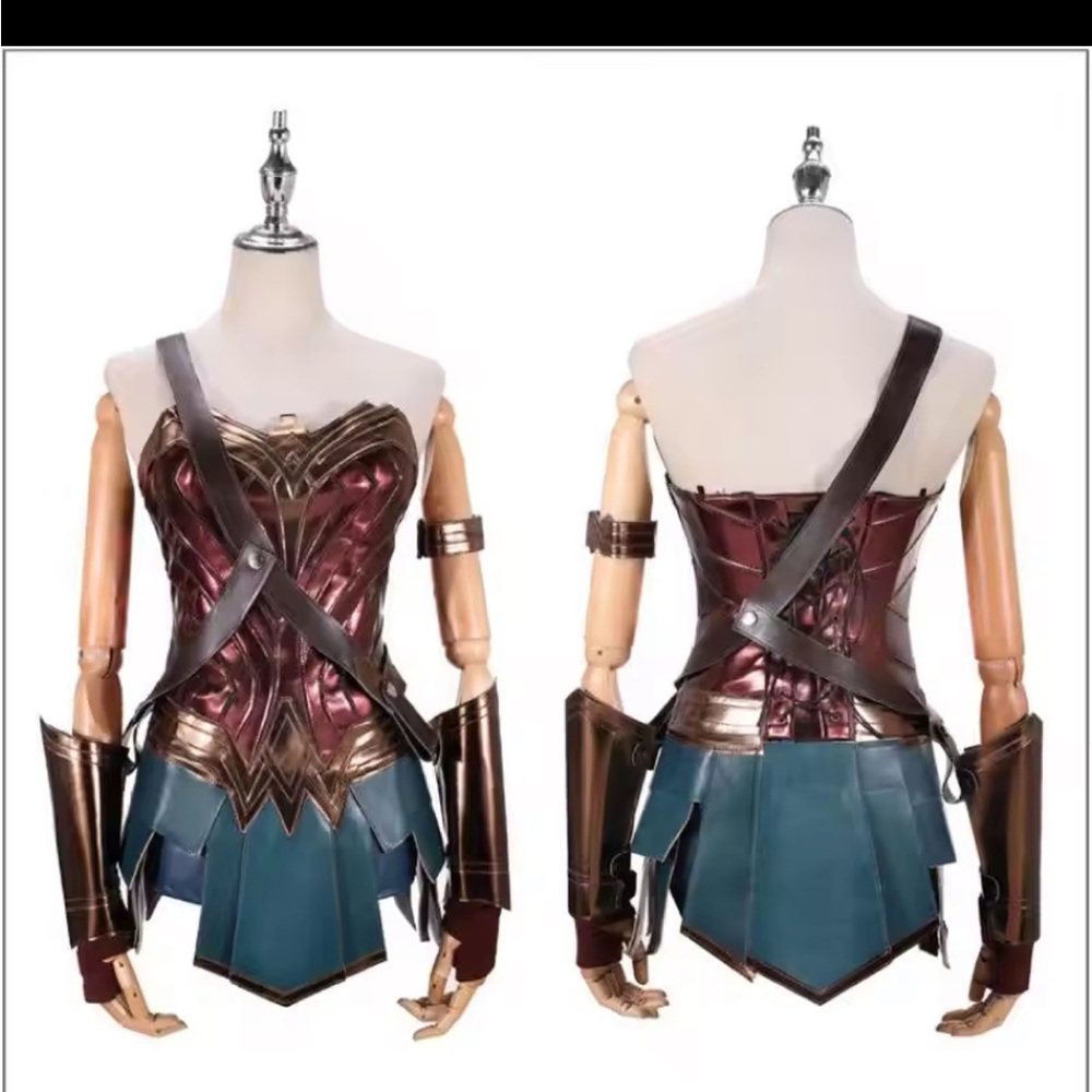 Woman’s costume NWOT